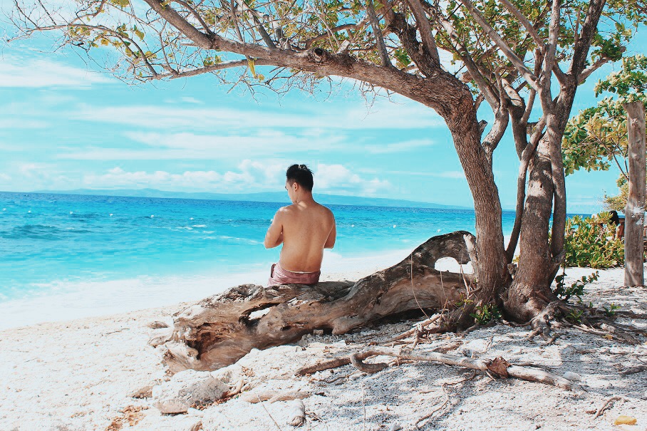 THE SANCTUARY OF BEAUTY THAT IS SUMILON ISLAND